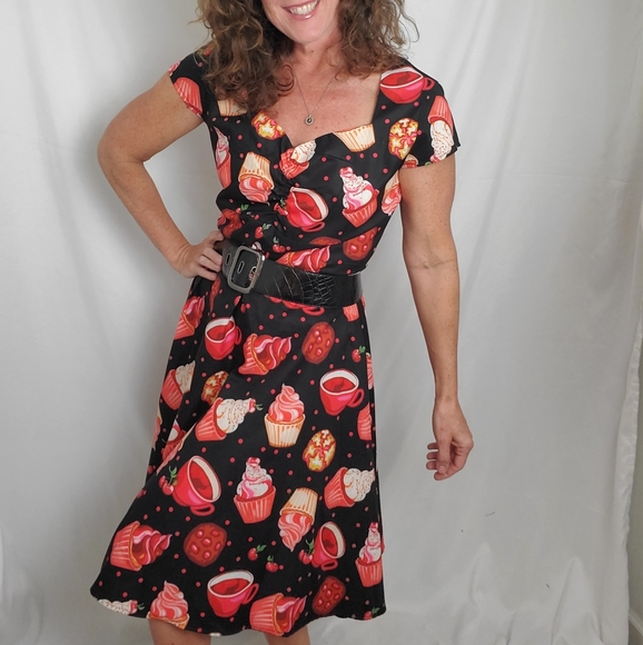 Cupcake hot cocoa retro style holiday Christmas dress - Picture 5 of 10